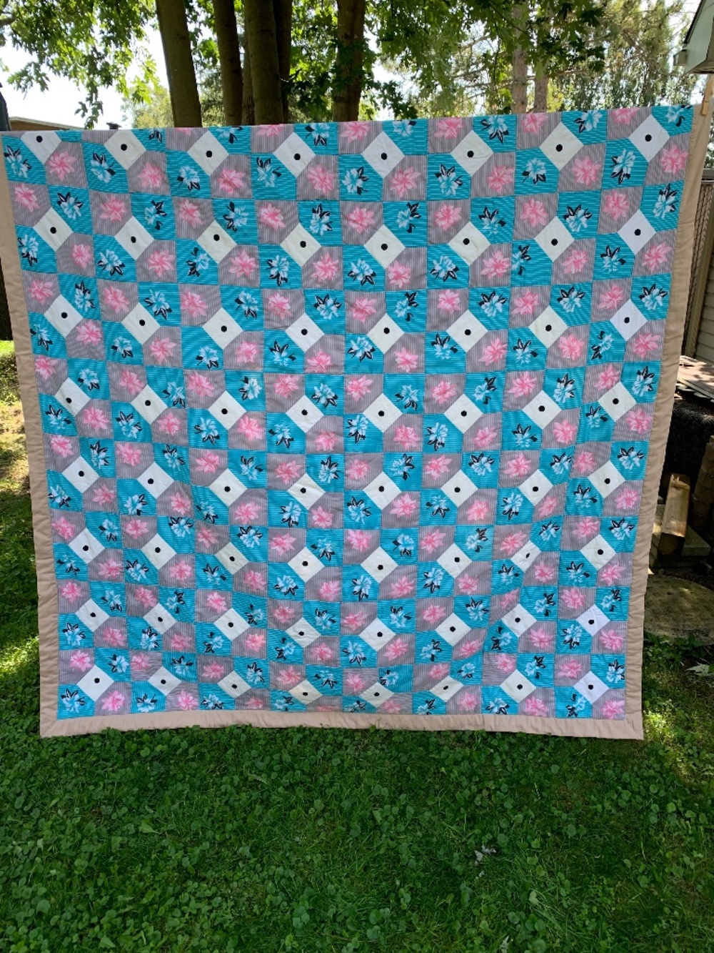 Handmade Vintage Retro Style Floral Patchwork Quilt Twin 66 x 84 Cottagecore